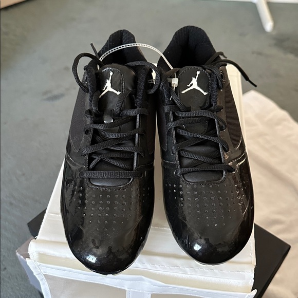 Nike Air Jordan Mens Football Cleats Size 9.5 New no box Black White - Picture 3 of 6